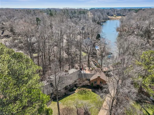 32 Hampton Ky, Williamsburg, VA 23185