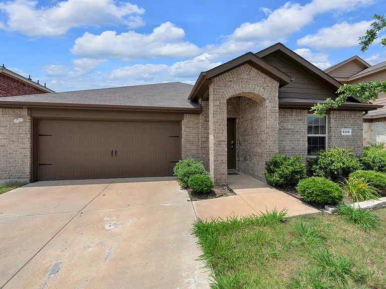 2415 Anton Dr — Photo 25