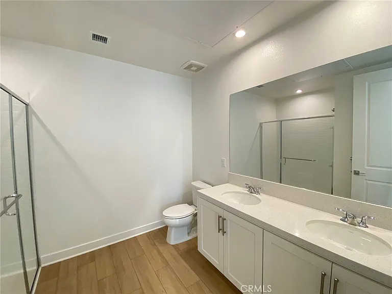 1110 Urbana St — Photo 23