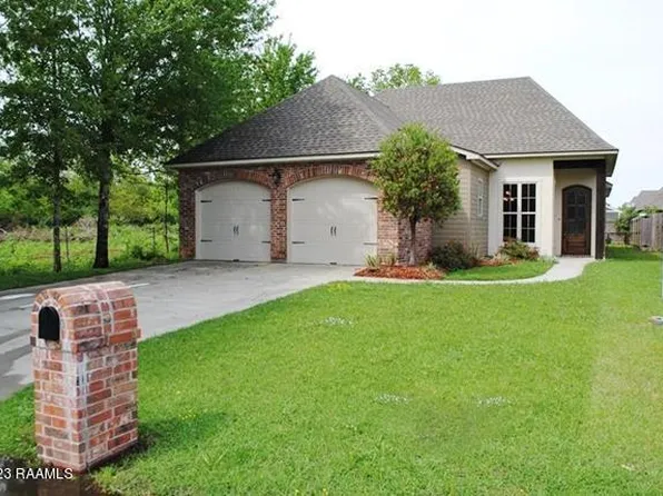 106 Clearwater Dr, Broussard, LA 70518