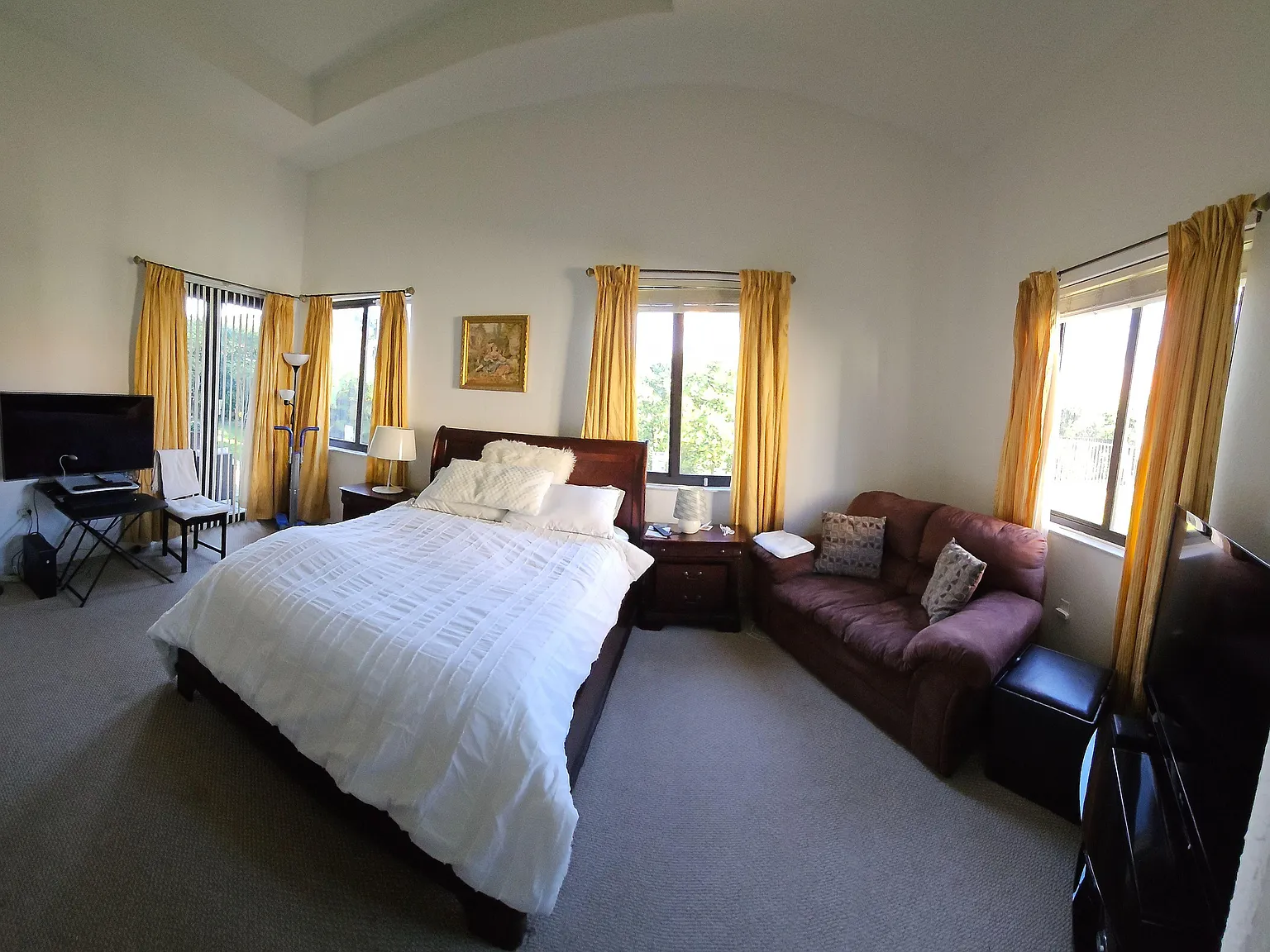 1 bed, 1.0 bath, 2488 sqft, $2,274 — Photo 2