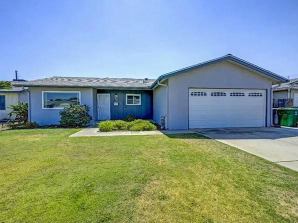 2055 Hicks St, Selma, CA 93662