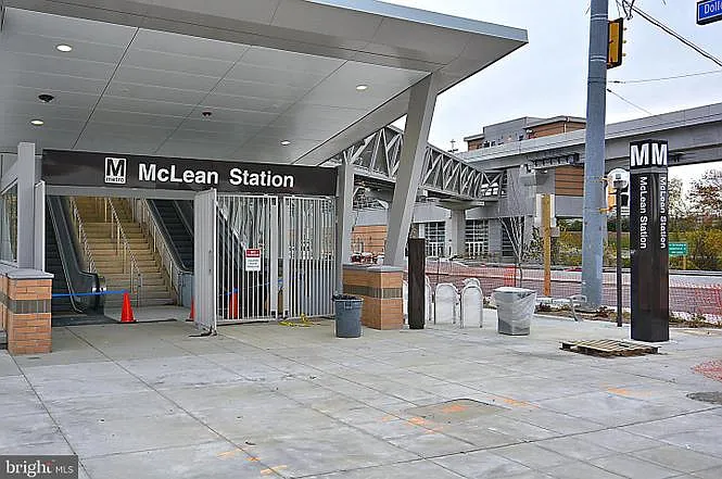 McLean Metro station