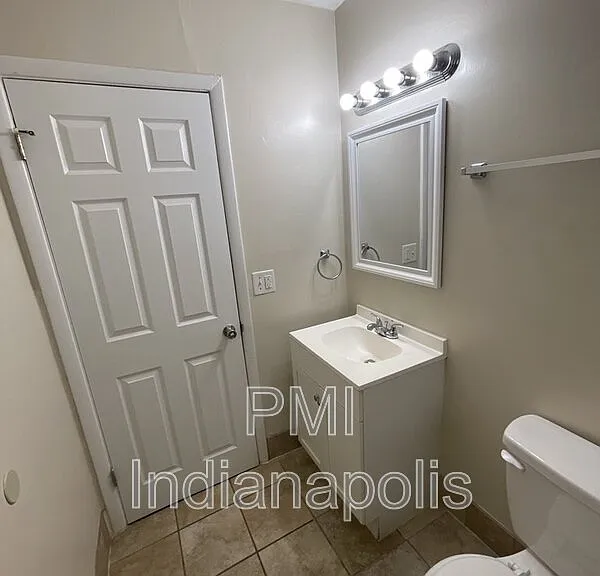 6242 Eastridge Dr #202 — Photo 2