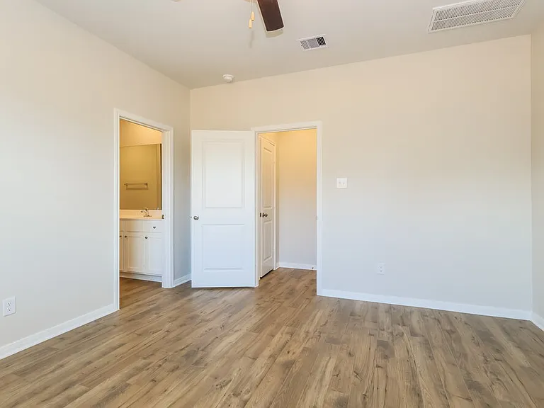 15578 Caramel Springs Dr — Photo 11