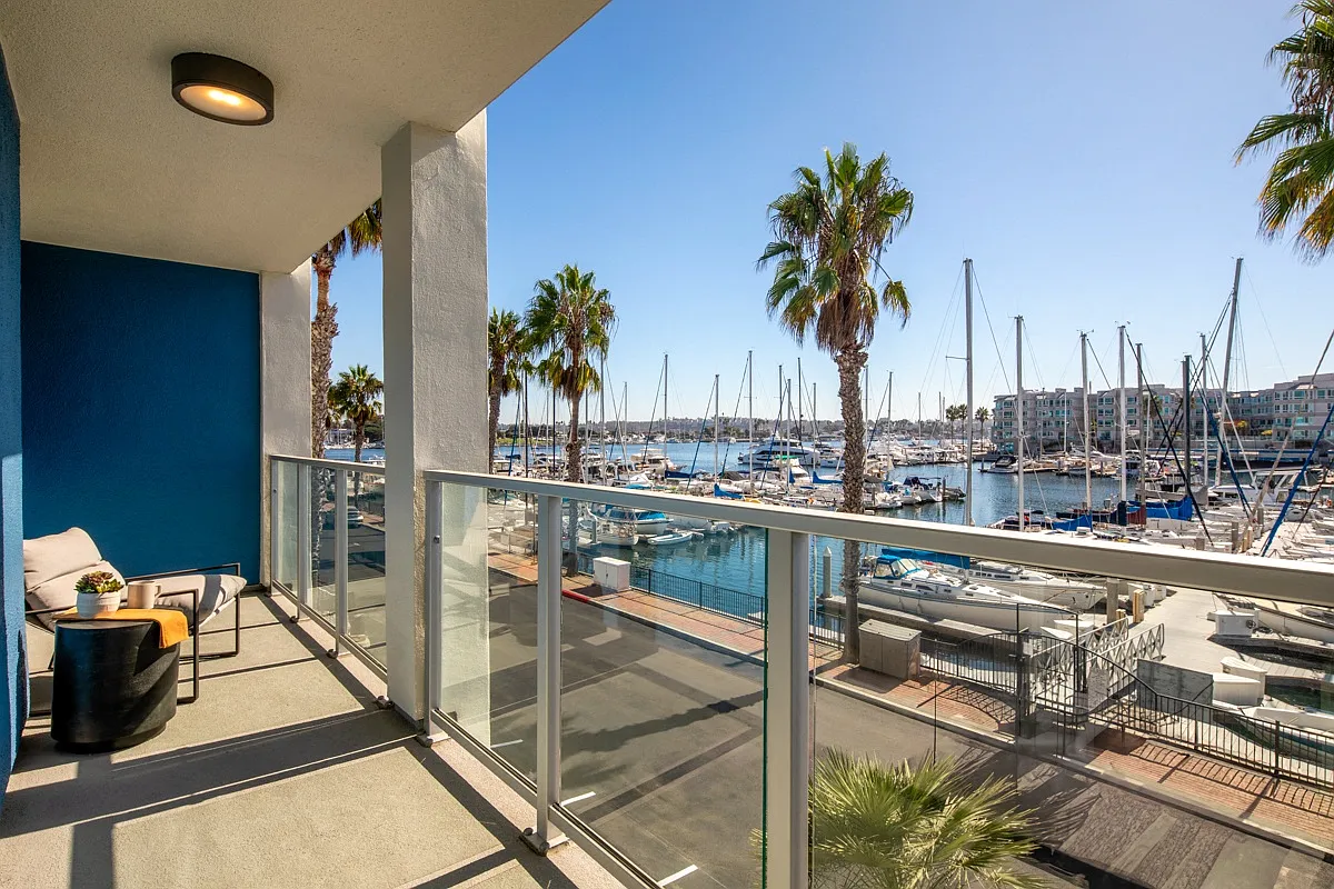 Dolphin Marina — Photo 2