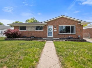 13040 Common Rd, Warren, MI 48088