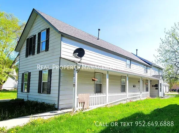 412 Cedar St N APT 2, Chaska, MN 55318