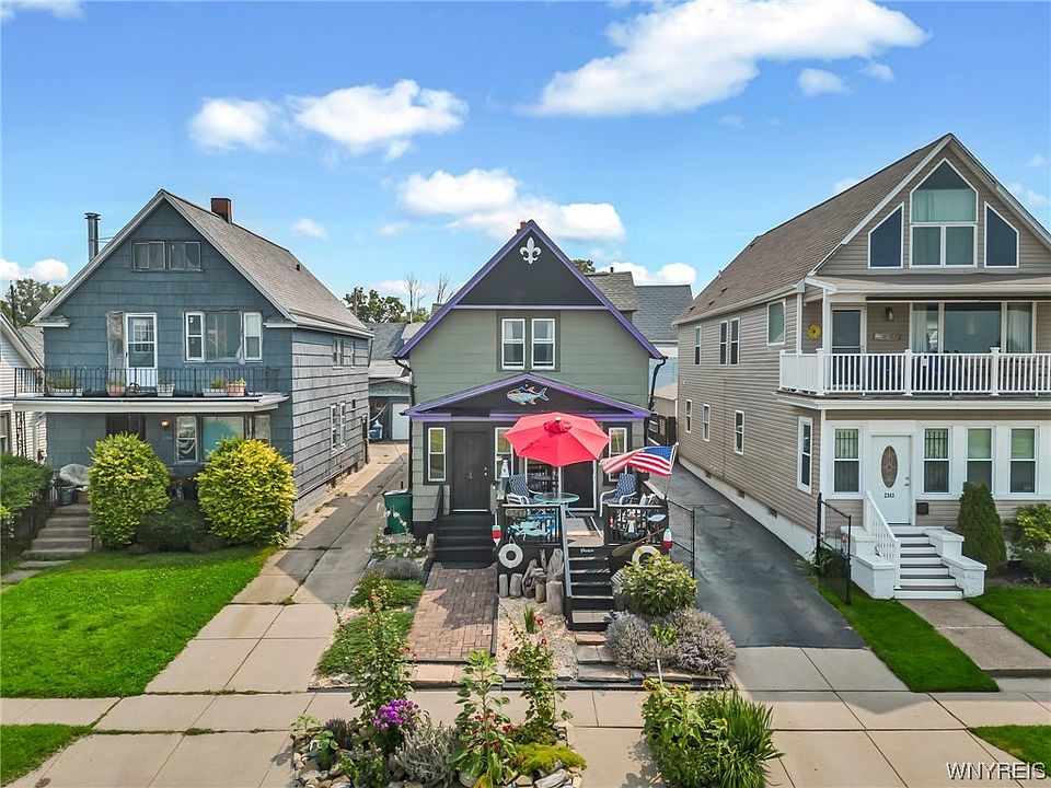 1st image of 2347 Niagara St