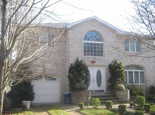 65 Massachusetts St, Staten Island, NY 10307