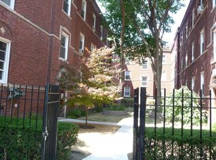 2144 W Berteau Ave APT 2S, Chicago, IL 60618