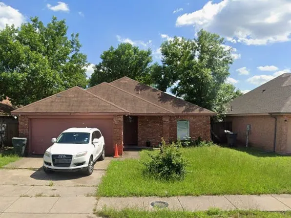 10118 Ekukpe Dr, Dallas, TX 75217