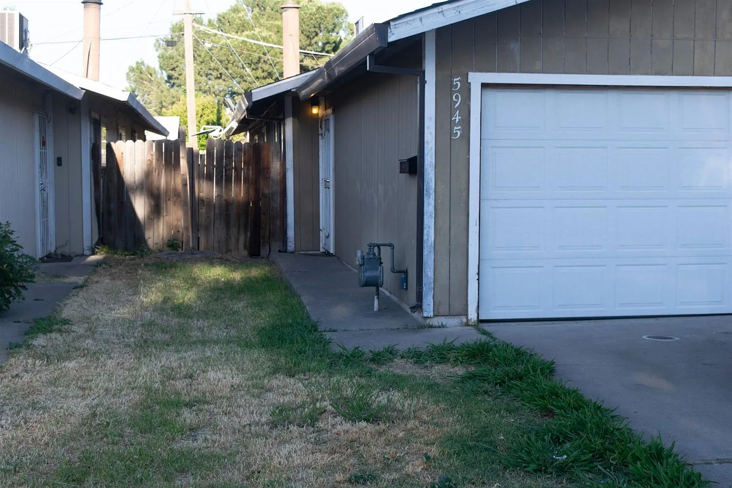 5945 Clover Manor Way photo 1