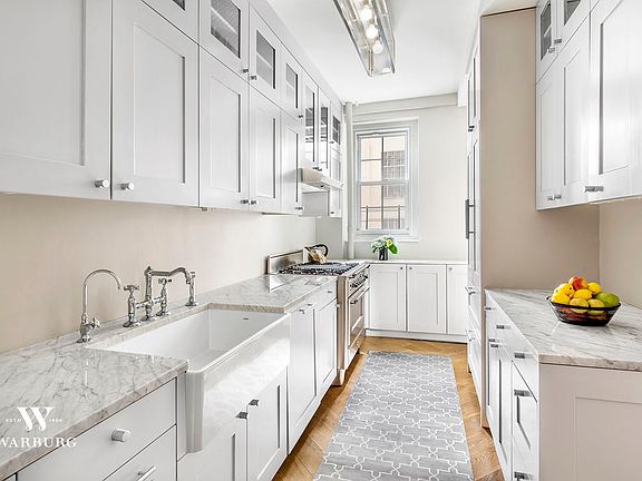 3rd image of 130 E 67th St #3-C