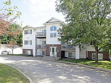 Stonegate: 2 Bedroom/ 1 Bathroom