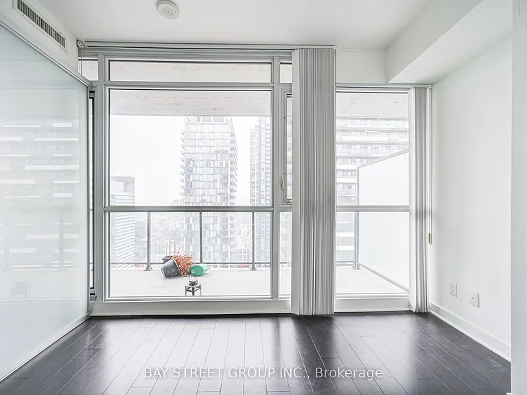 290 Adelaide St W #3002 — Photo 25