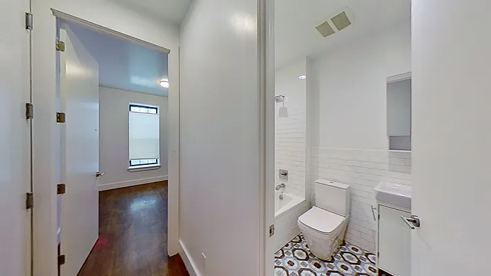 Rented by Bond New York | media 41