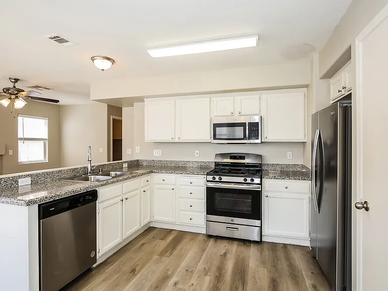 9009 Ballad Ave — Photo 9