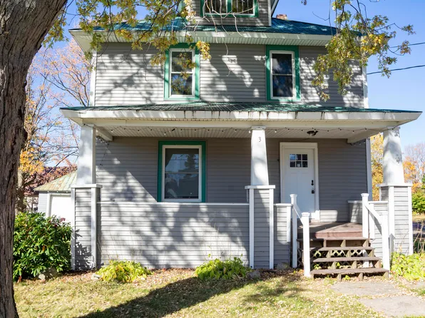 3 Church St, Chateaugay, NY 12920