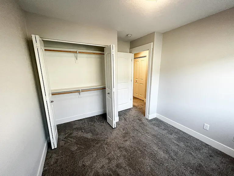 5729 Honey Bee St S — Photo 15