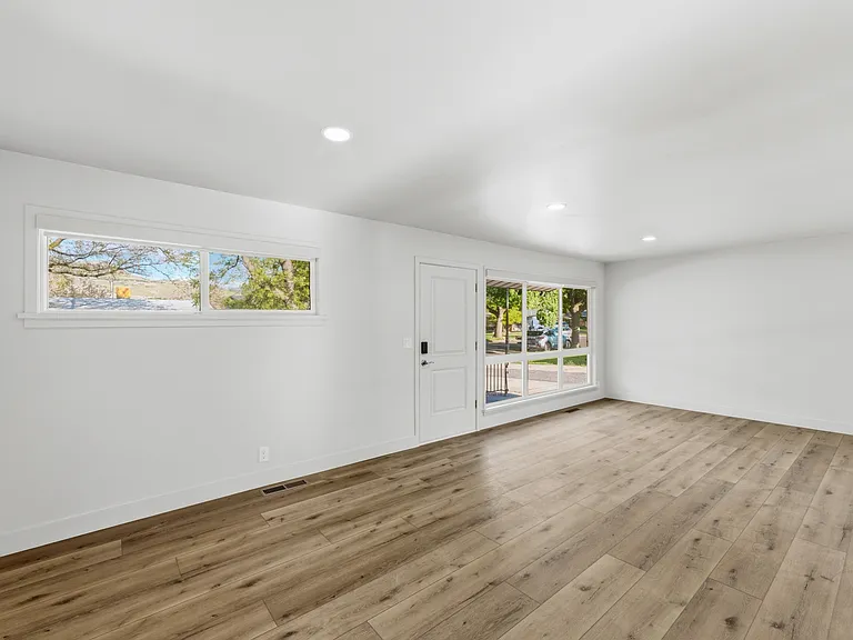 1153 N Buccaneer Dr — Photo 30