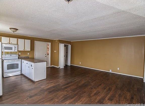 2nd image of 718 E Maple Ave APT M