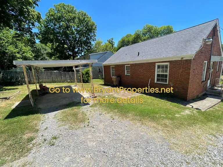 1511 McGavock Pike — Photo 8