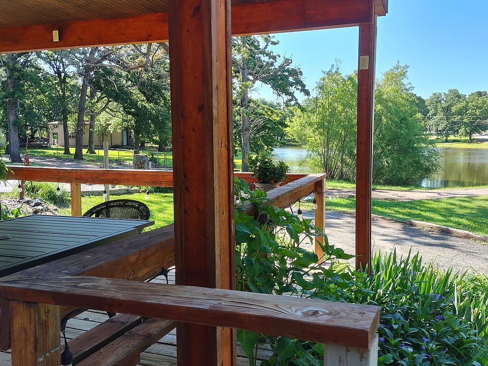 2nd image of 4414 Paradise Rd
