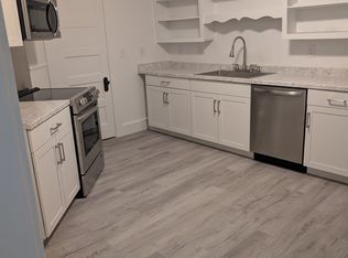 157 School St, Laconia, NH 03246