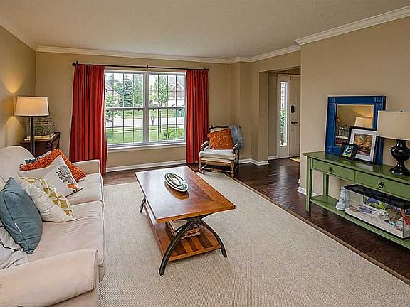 Living Room. Large & bright living room