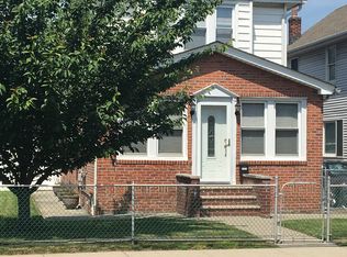 3141 Country Club Rd, Bronx, NY 10465