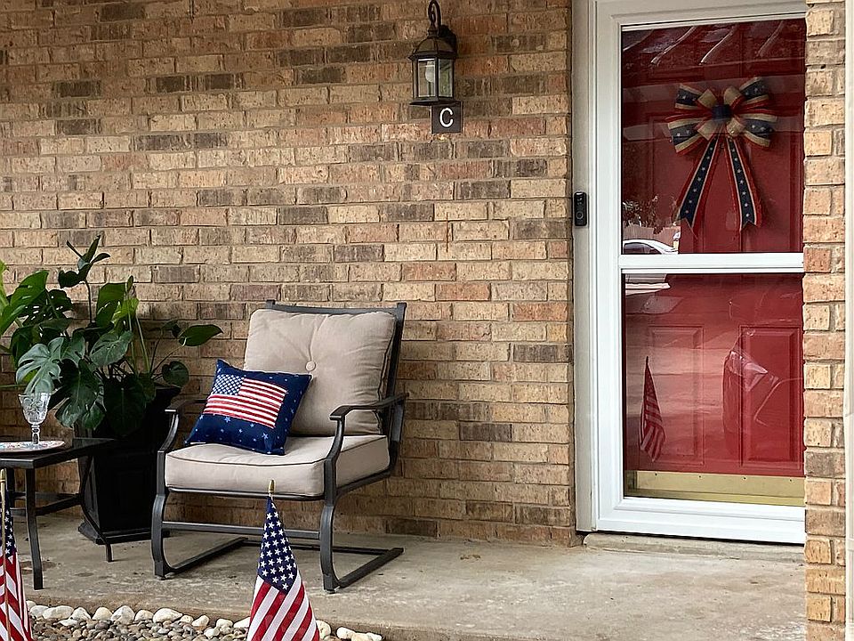 1st image of 1107 Brighton Dr APT C