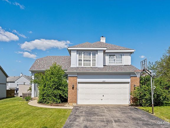 2nd image of 1308 Newcastle Ln