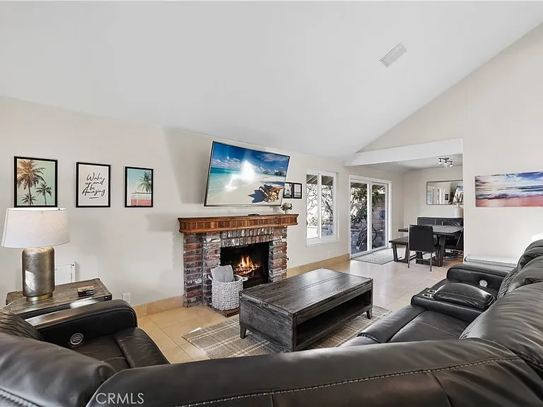 20981 Coastview Ln — Photo 6