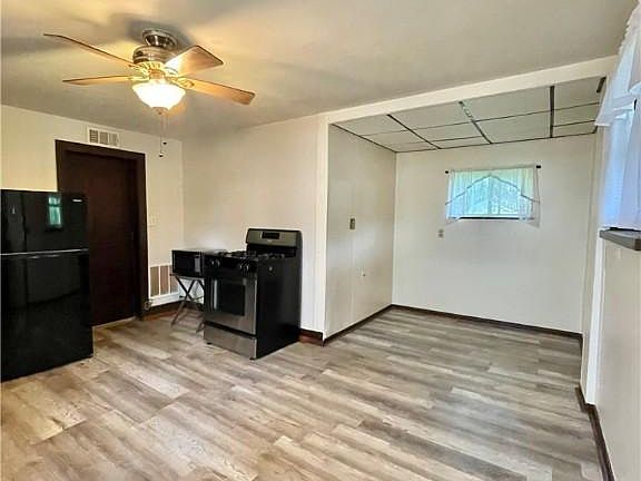 5th image of 504 N 4th St