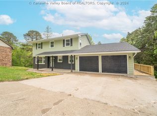 712 Green Rd, South Charleston, WV 25309