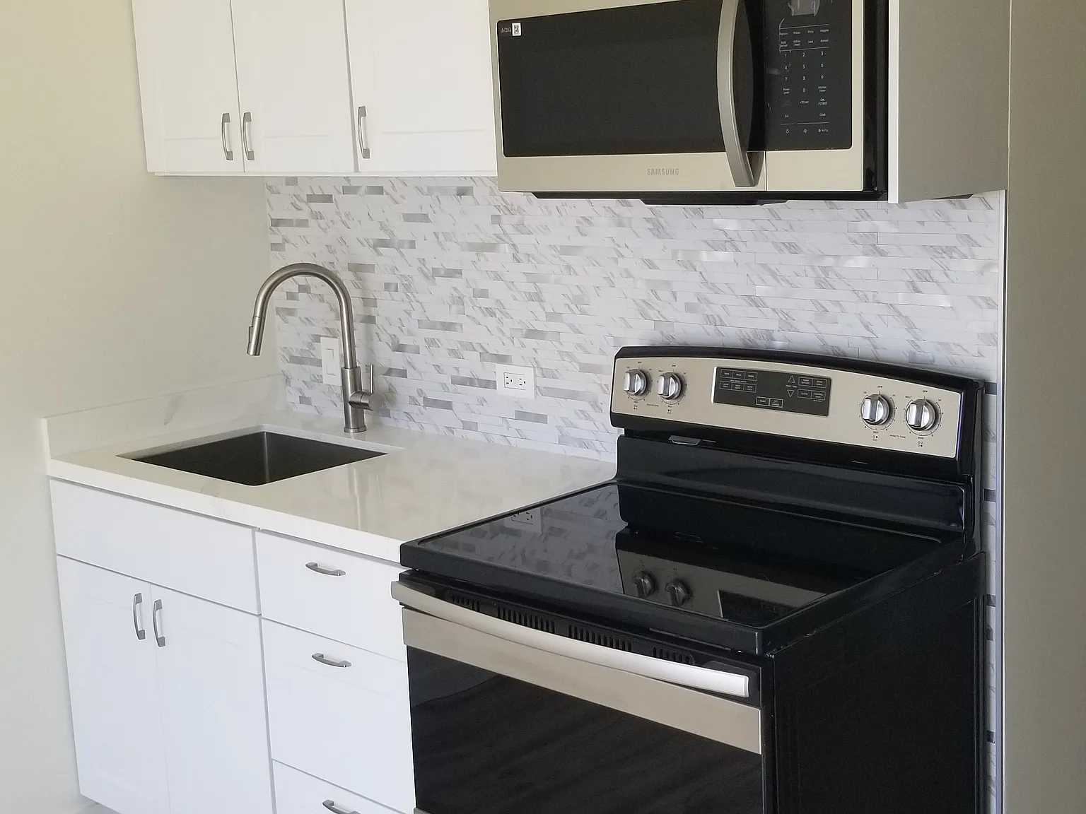 1 bed, 412 sqft, $1,750 — Photo 4