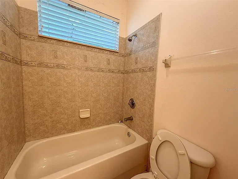 12947 Runswick Ave — Photo 29