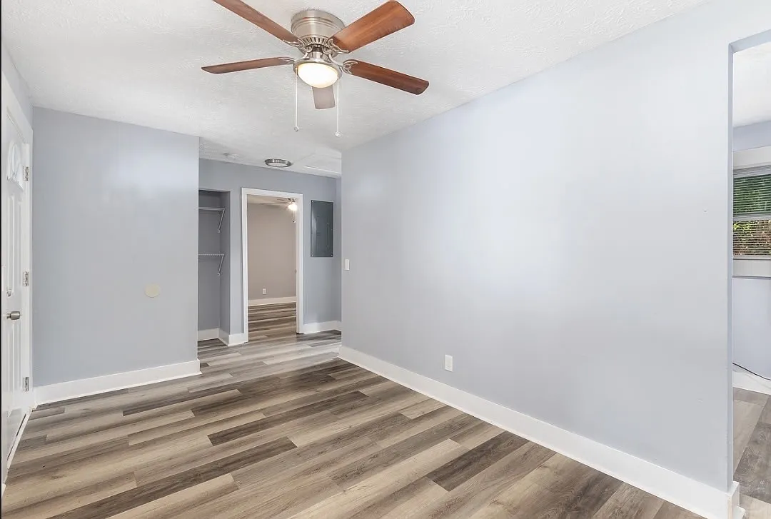 423 Mellon St - Apt. 6 — Photo 1