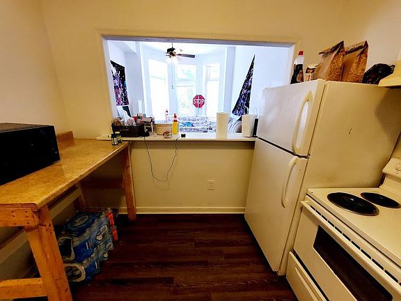 5th image of 404 W Grace St Ste 1