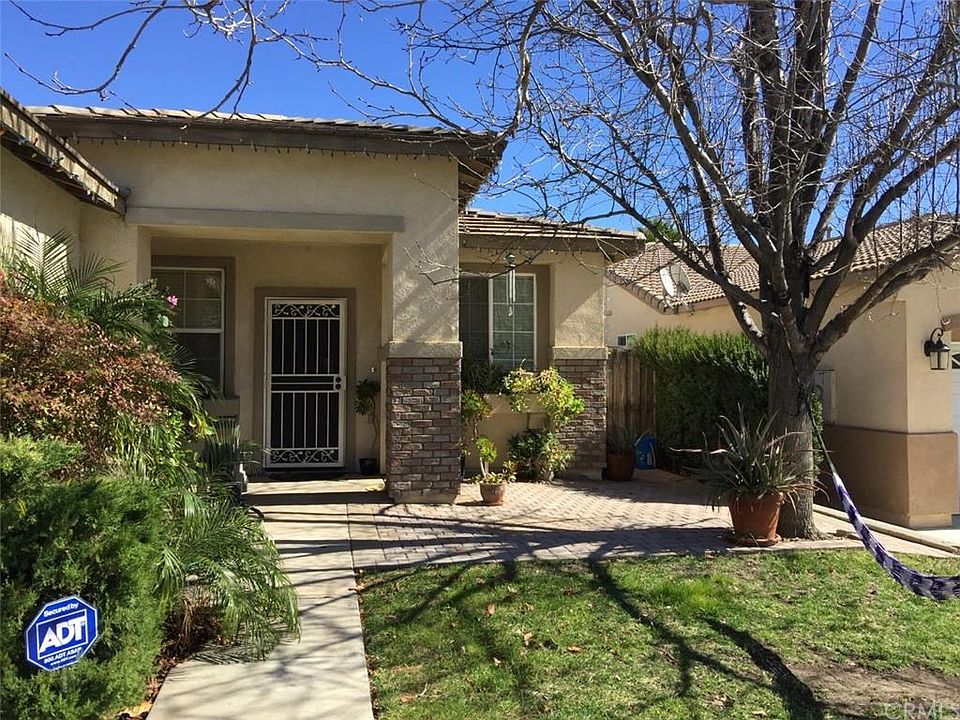 1st image of 30076 Lake Bluff Dr