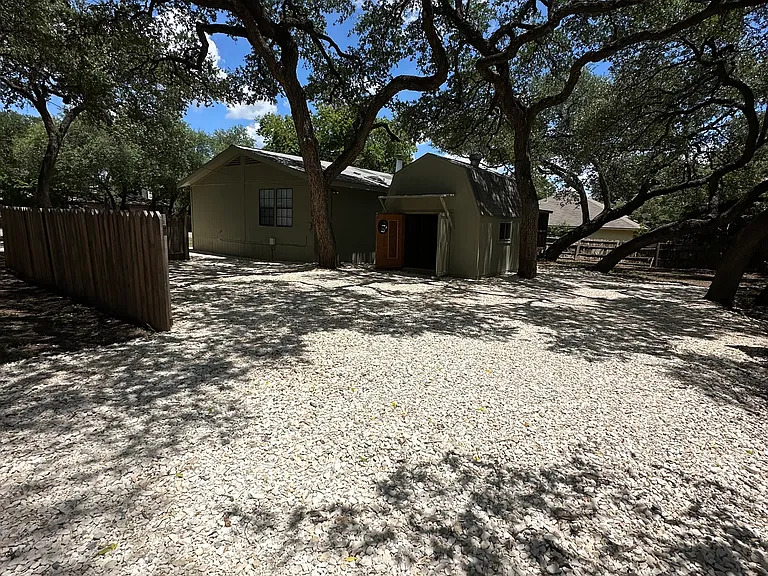 2705 Cypress Ln — Photo 24