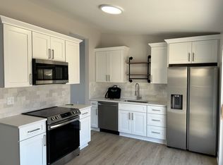 11478 Silver Dr, Sterling Heights, MI 48314