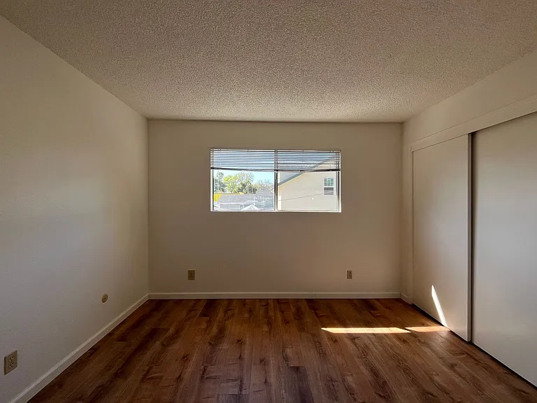 3041 Spring St — Photo 14