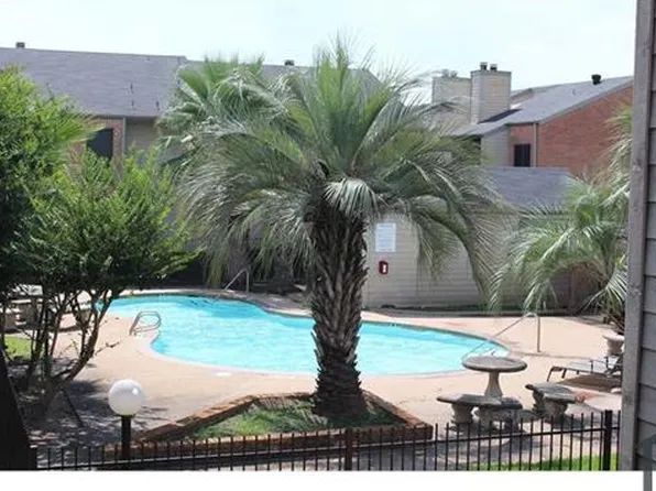 16111 Aspenglen Dr, Houston, TX