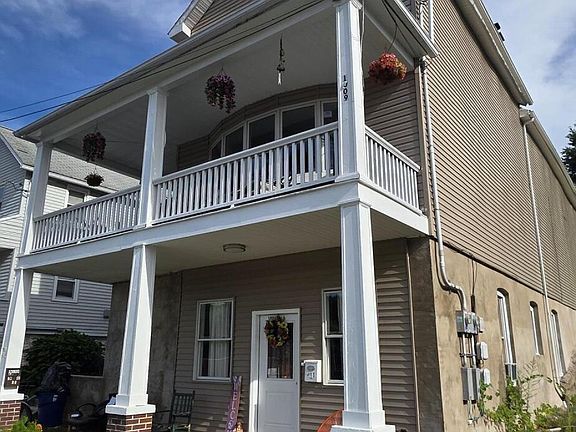 2nd image of 1009 W Main St