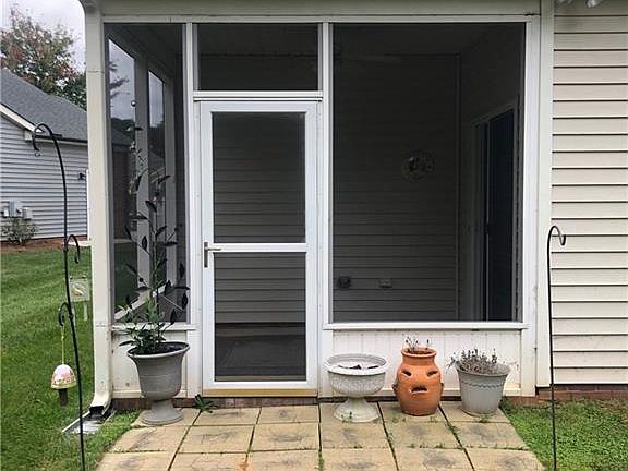 4th image of 250 Elmwood Forest Ct