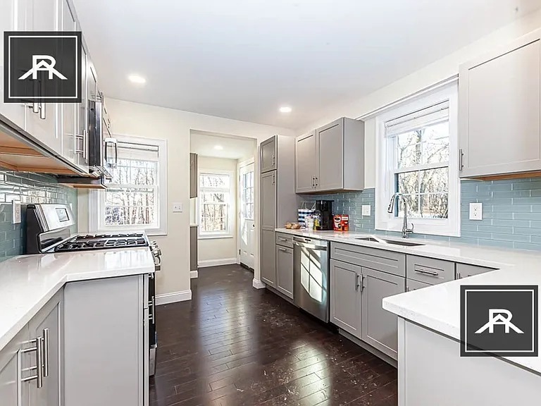 48 Caldwell Rd — Photo 35