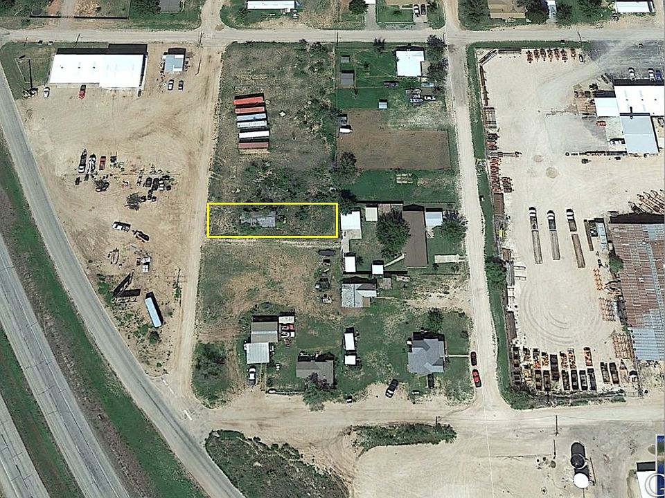 1st image of 208 N Avenue U