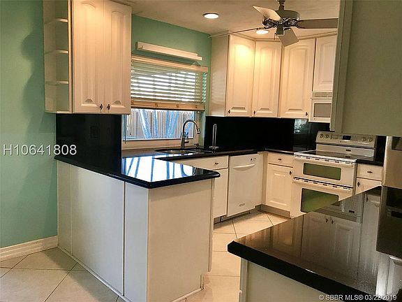 3rd image of 7601 NW 12th Ct